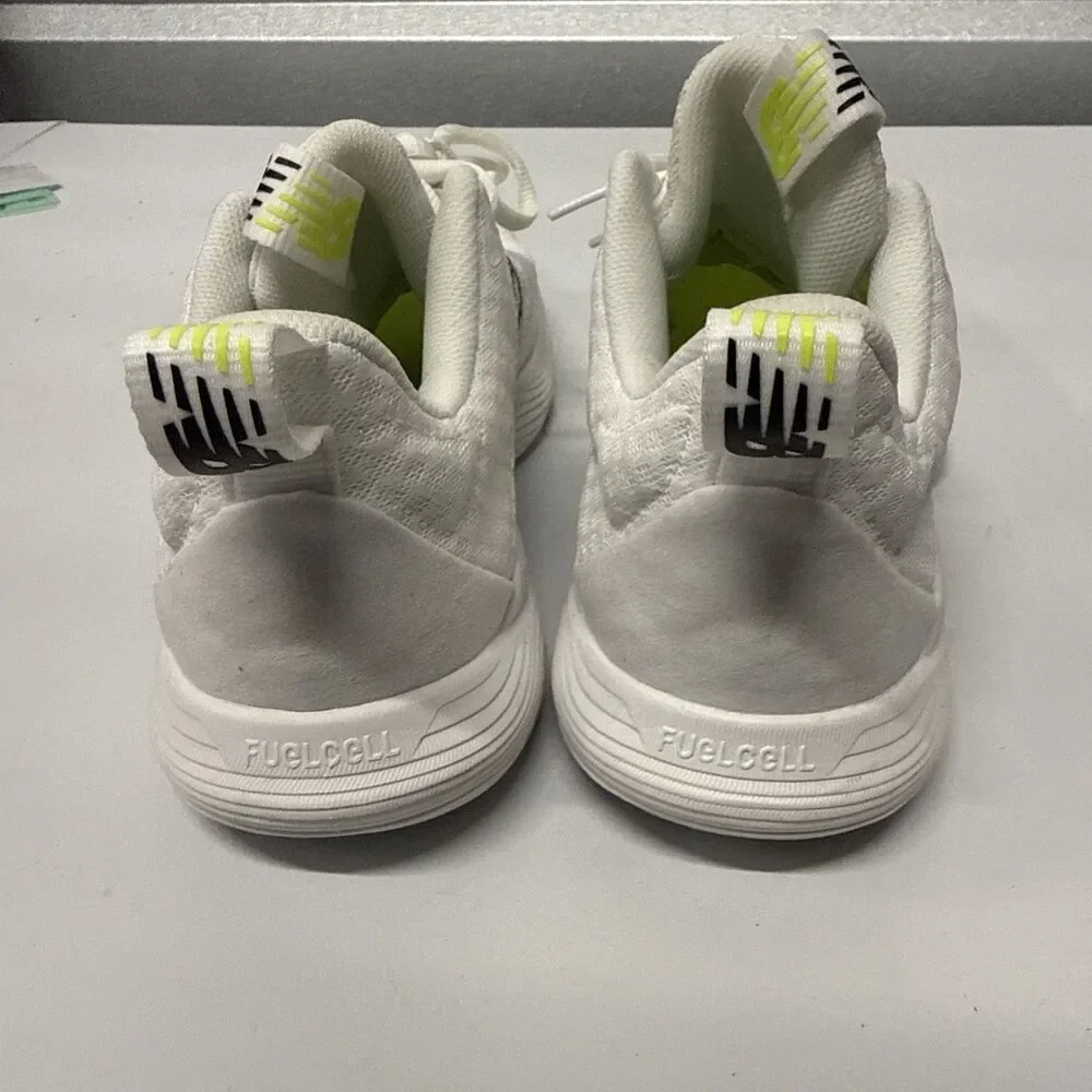 New Balance FuelCell VB-01 Volleyball Shoes Women Sz 9 B White Black